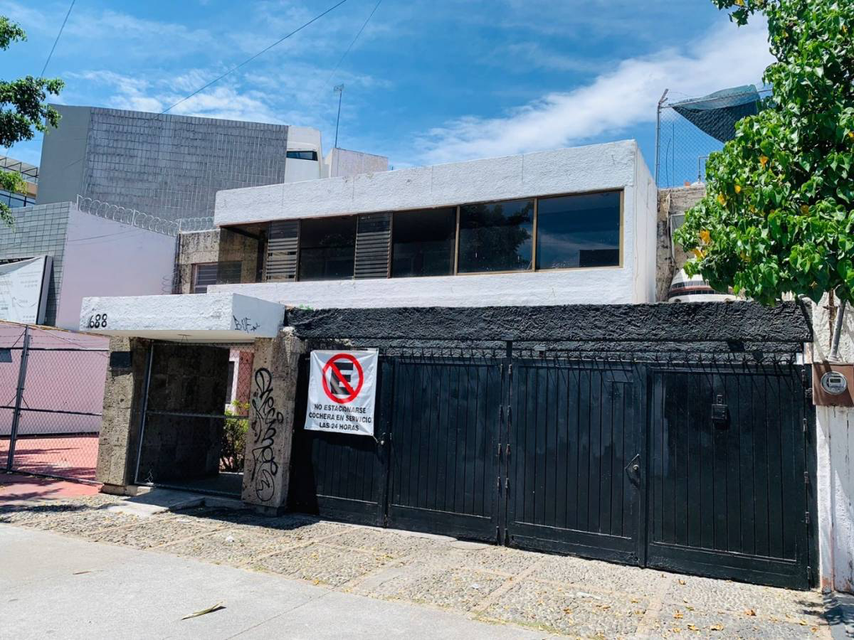 Casa en venta en Jardines del Bosque Norte, Guadalajara — foto 1 de 14