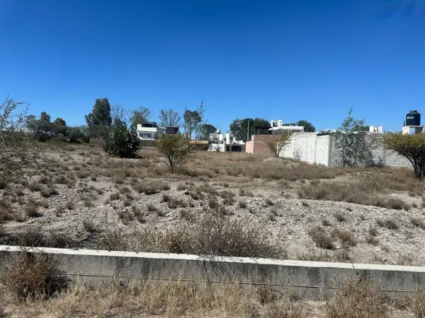 Terreno en venta en Los Pinos, Pedro Escobedo — foto 2 de 8