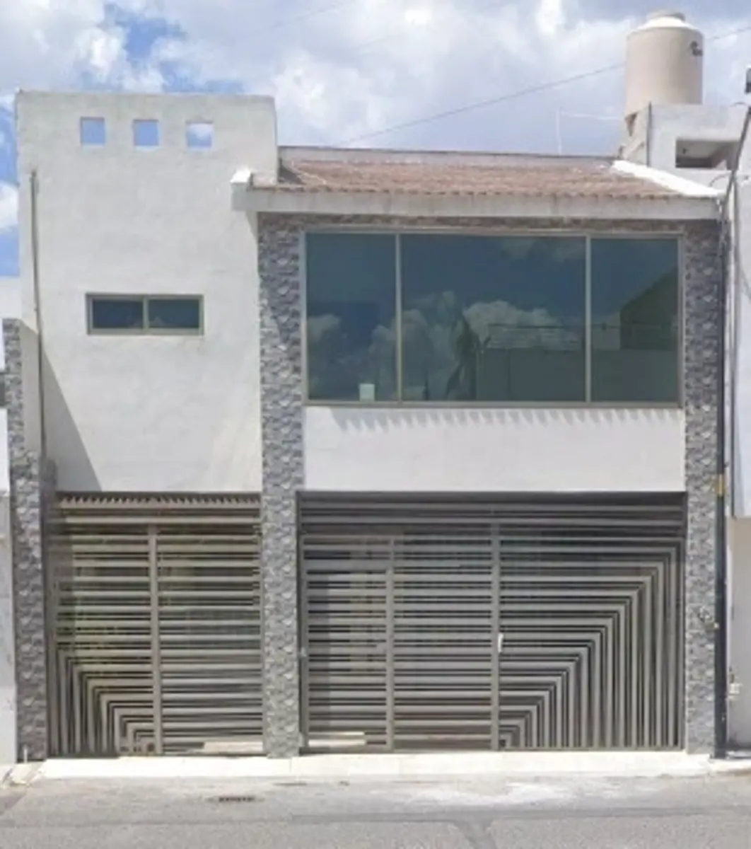 Casa en venta en Pirámides, Corregidora — foto 1 de 34