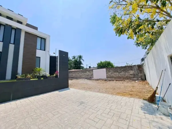 Terreno en venta en Jardines de Cuernavaca, Cuernavaca — foto 3 de 8