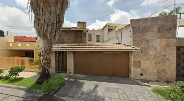 Casa en venta en Arboledas 1a Secc, Zapopan — foto 2 de 12