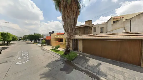 Casa en venta en Arboledas 1a Secc, Zapopan — foto 3 de 12