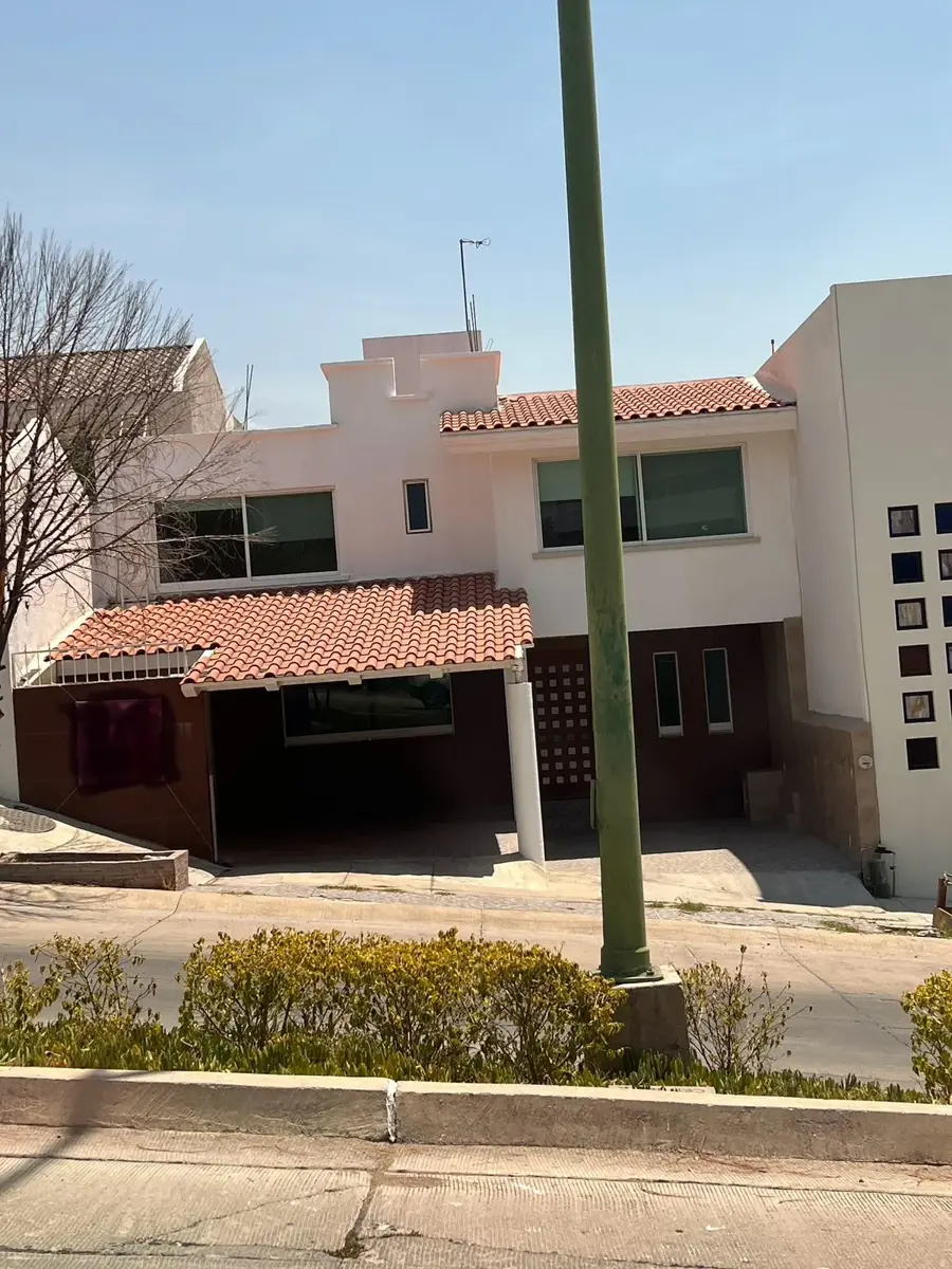 Casa en renta en Porta Fontana, León — foto 1 de 25