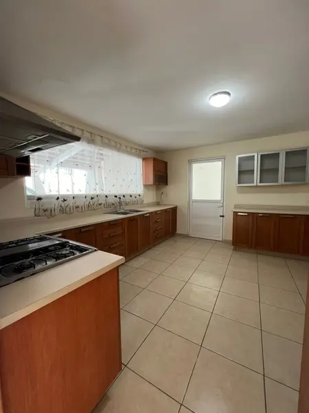 Casa en renta en Porta Fontana, León — foto 2 de 25