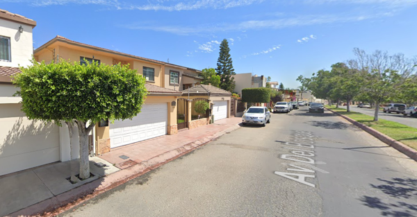 Casa en venta en Jardines de Chapultepec S-E, Tijuana — foto 2 de 12