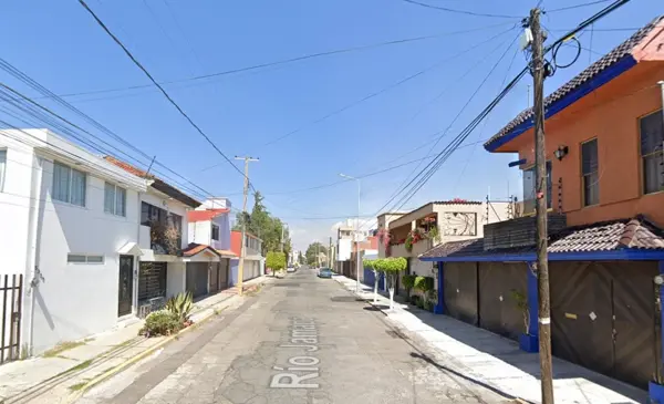 Casa en venta en Jardines de San Manuel, Puebla — foto 2 de 13