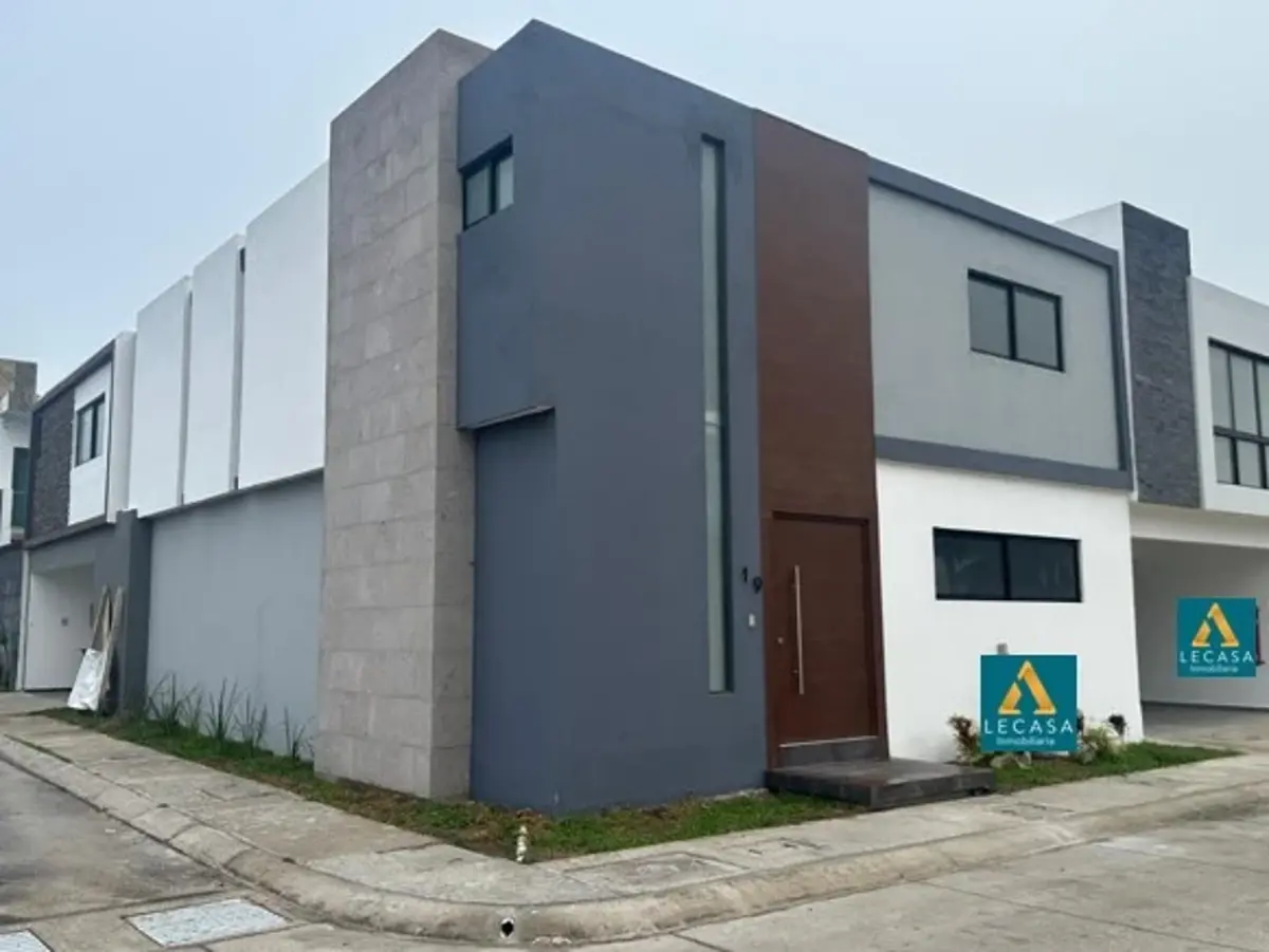 Casa en venta en Lomas del Sol, Alvarado — foto 1 de 12