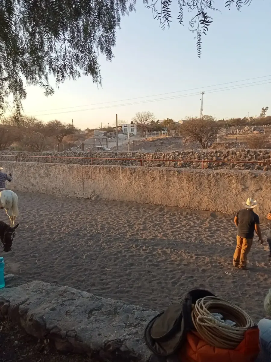 Terreno en venta en Los Olvera, Corregidora — foto 1 de 23