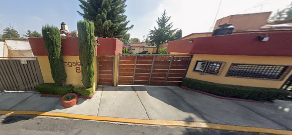 Casa en venta en San Nicolás Totolapan, La Magdalena Contreras — foto 2 de 8