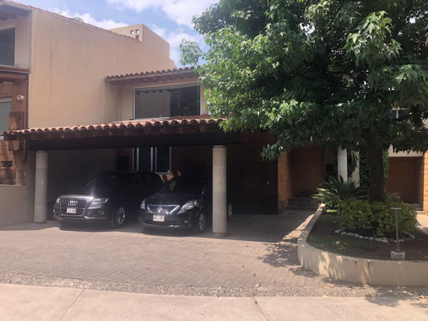 Casa en venta en Lomas de Vista Hermosa, Cuajimalpa de Morelos, Ciudad de México