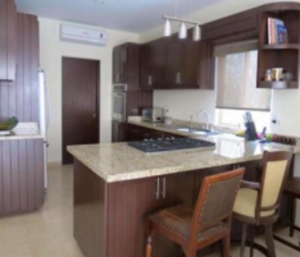 Casa en venta en Valle del Campestre, León — foto 3 de 11