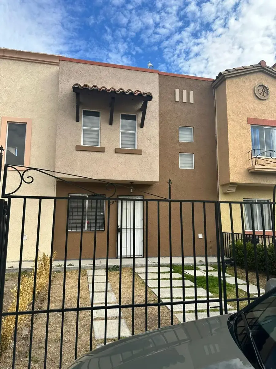 Casa en venta en Real Toledo, Pachuca de Soto — foto 1 de 15