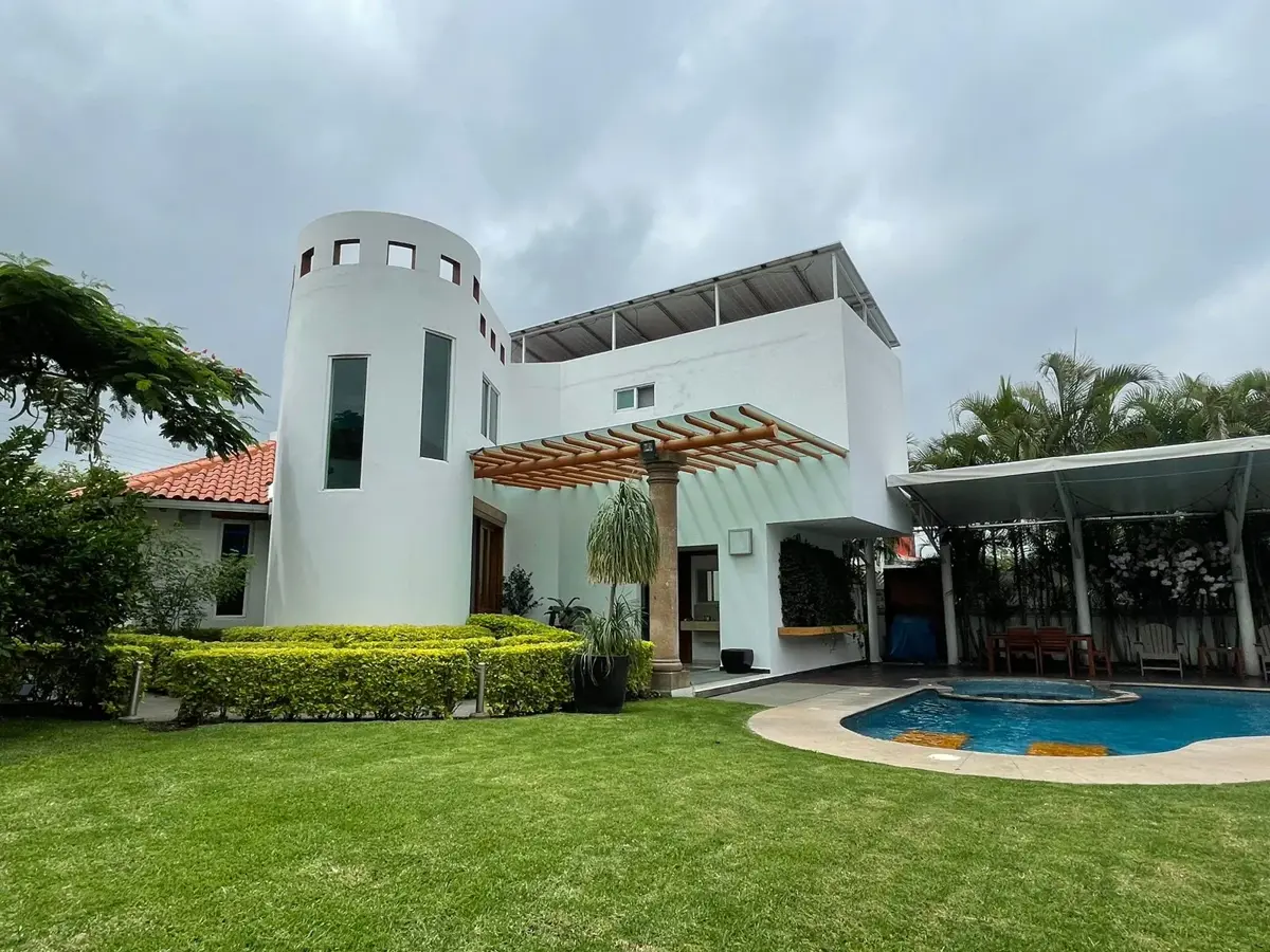 Casa en venta en Lomas de Cocoyoc, Atlatlahucan — foto 1 de 30