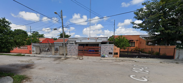 Casa en venta en Jardines de Mulchechen, Kanasín — foto 2 de 12