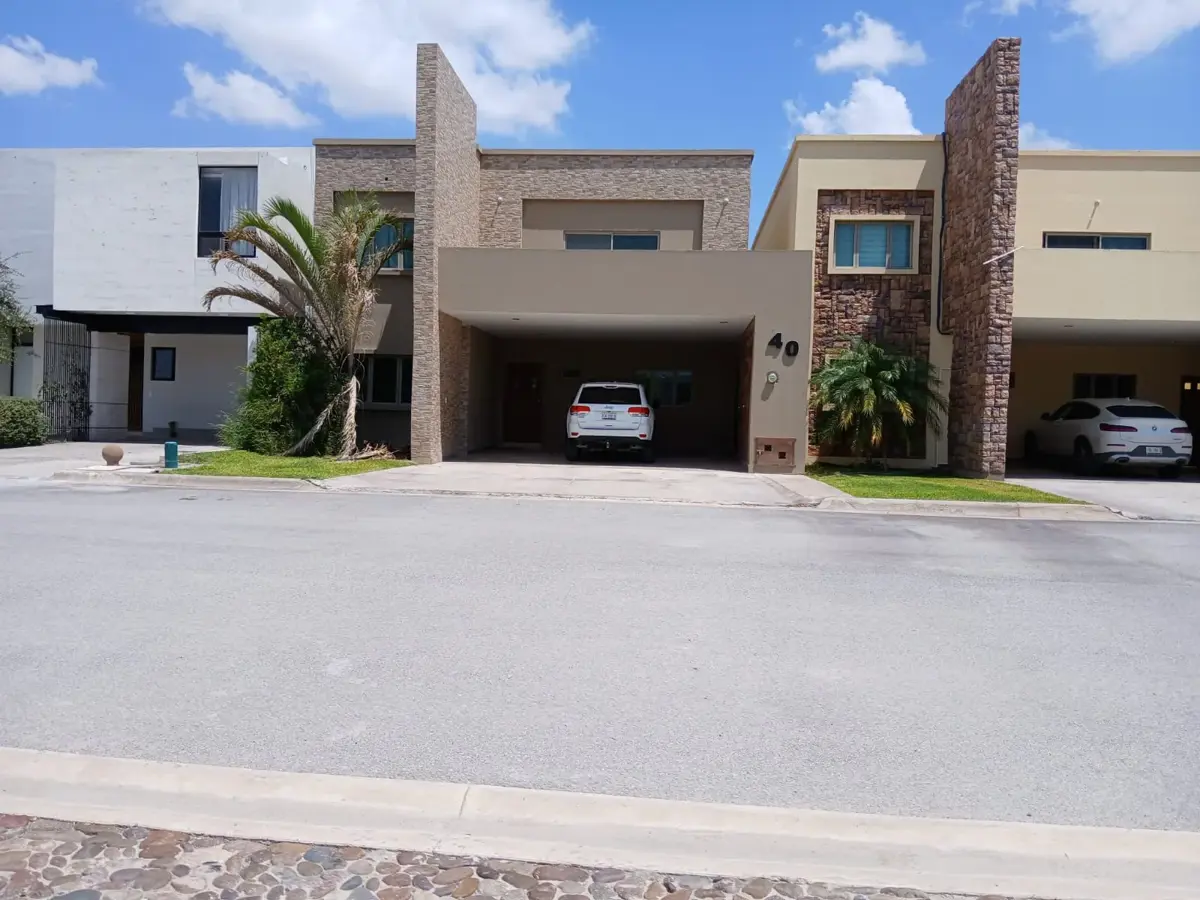Casa en renta en Las Acacias, Torreón — foto 1 de 15
