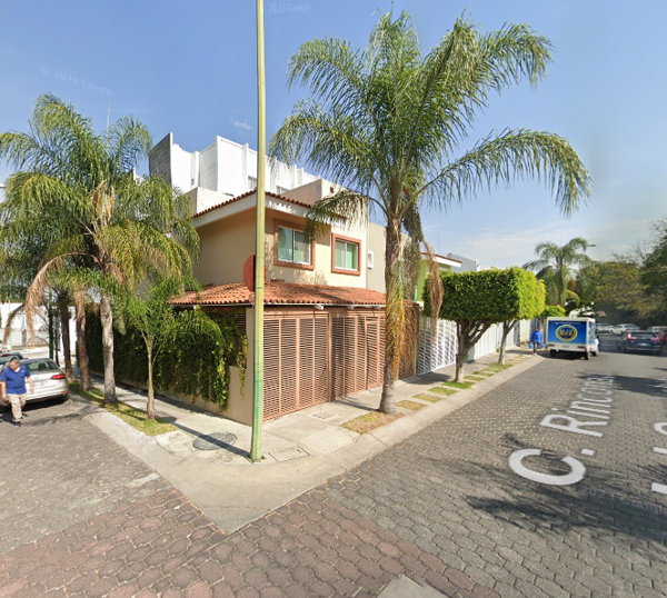 Casa en Real de Valdepeñas, Zapopan, Jalisco