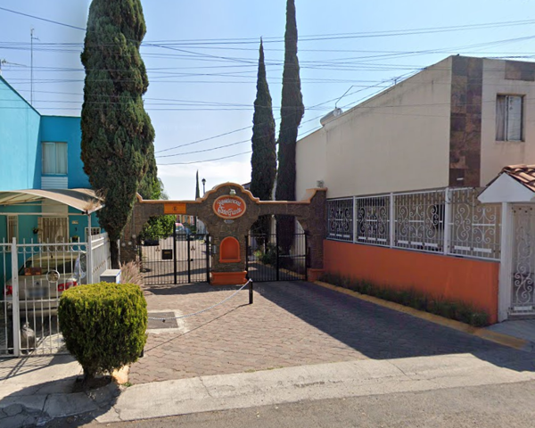 Casa en venta en Lomas de Zapopan, Zapopan — foto 2 de 7