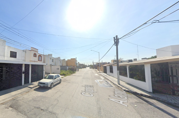 Casa en venta en Framboyanes, Cadereyta Jiménez — foto 3 de 8