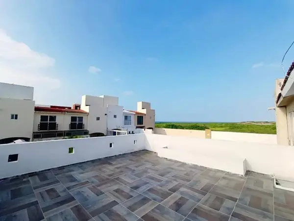 Casa en venta en Residencial Playa Dorada, Alvarado — foto 3 de 12