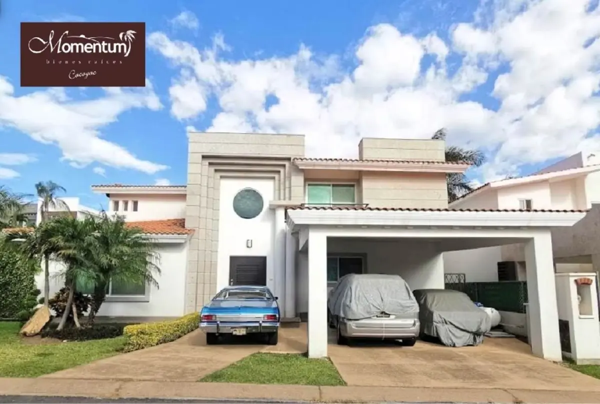 Casa en venta en Lomas de Cocoyoc, Atlatlahucan — foto 1 de 10