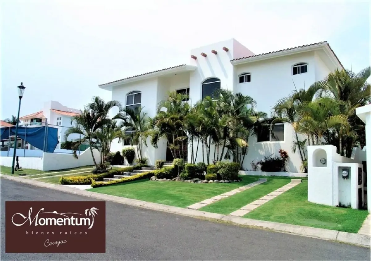 Casa en venta en Lomas de Cocoyoc, Atlatlahucan — foto 1 de 11