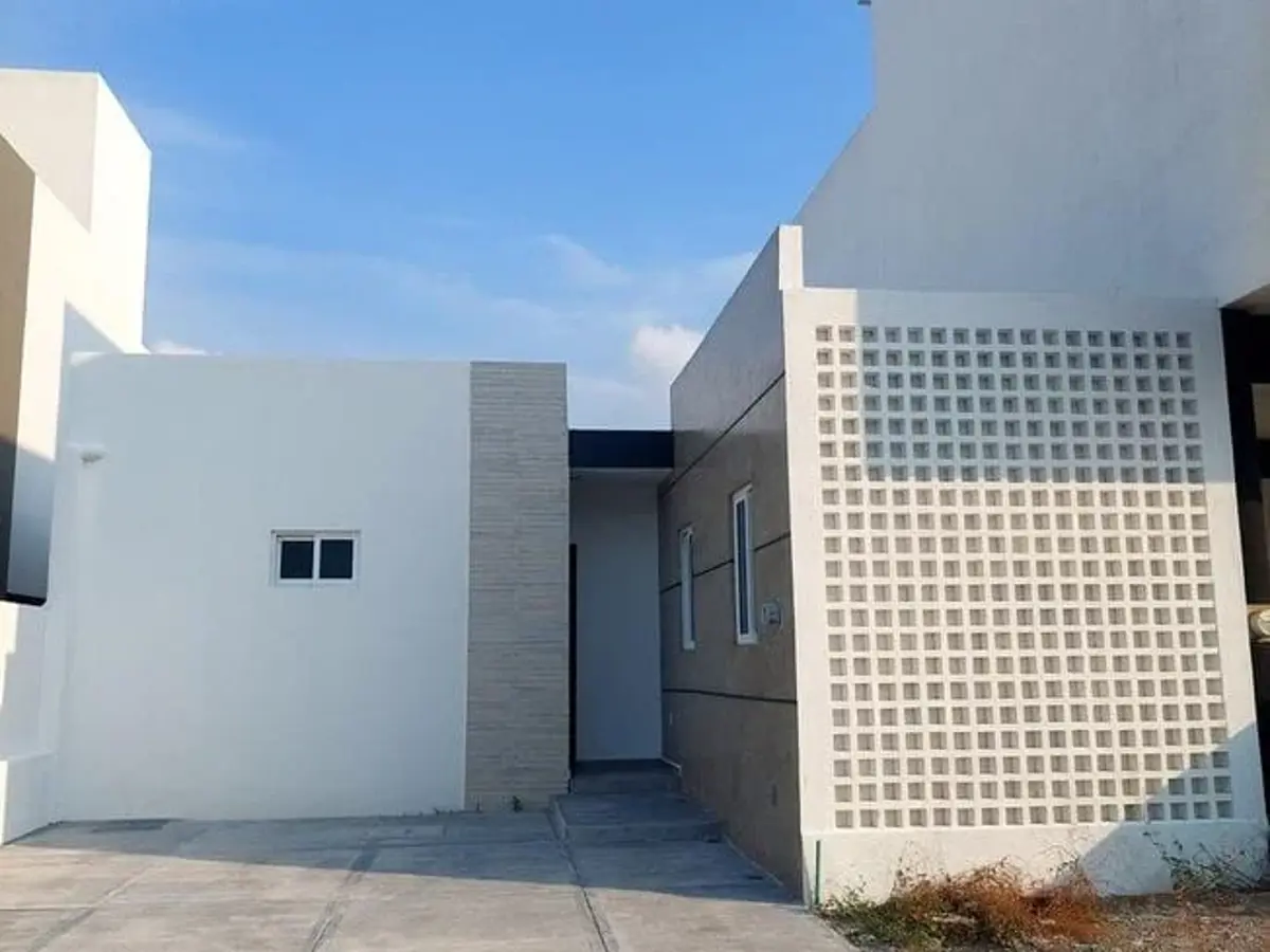Casa en venta en Lomas de la Rioja, Alvarado — foto 1 de 27