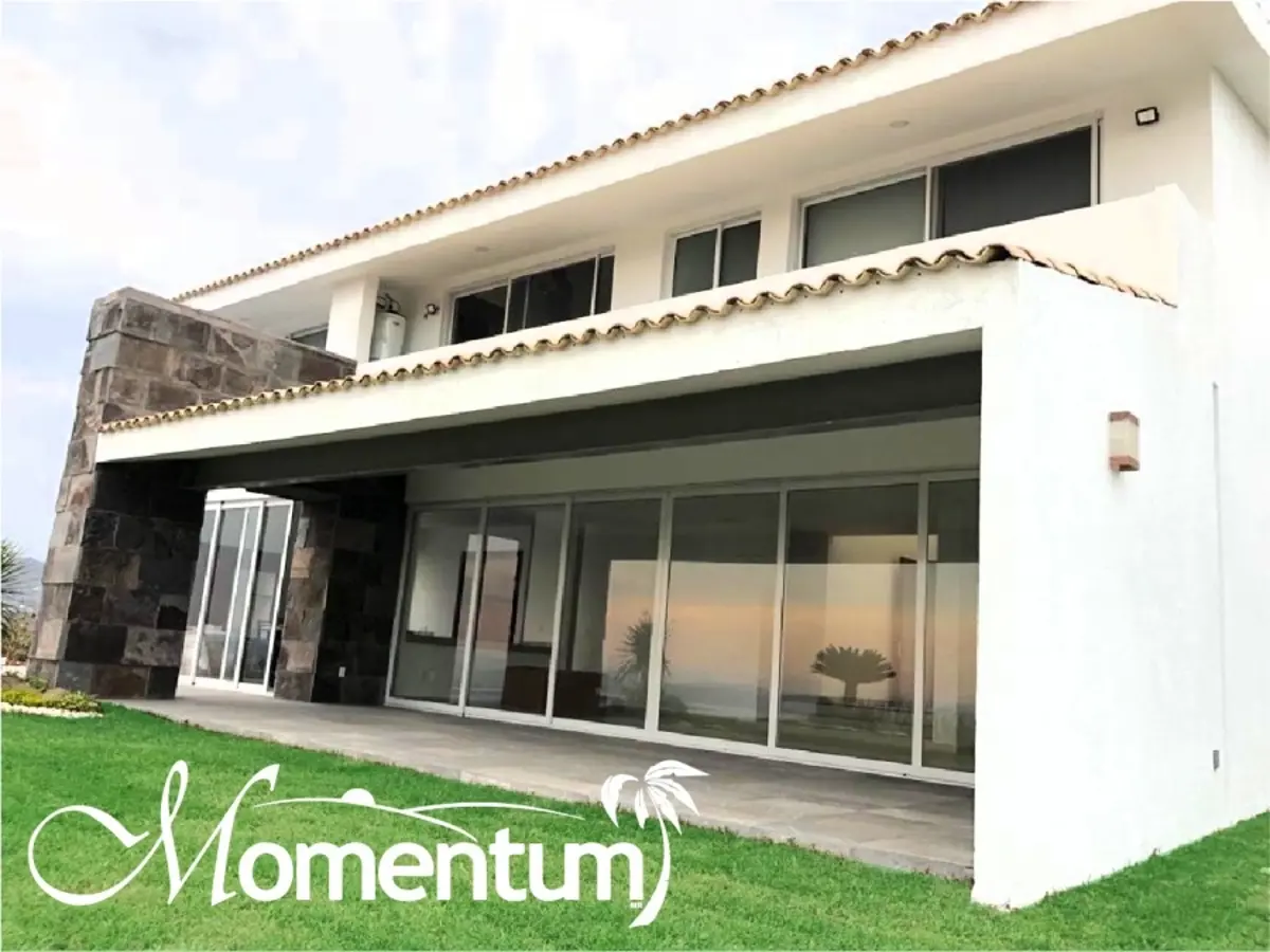Casa en venta en Lomas de Cocoyoc, Atlatlahucan — foto 1 de 9