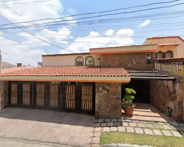 Casa en Lomas Cuarta Sección, San Luis Potosí, San Luis Potosí