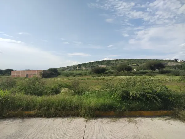 Terreno en venta en Valle Real, Irapuato — foto 3 de 5