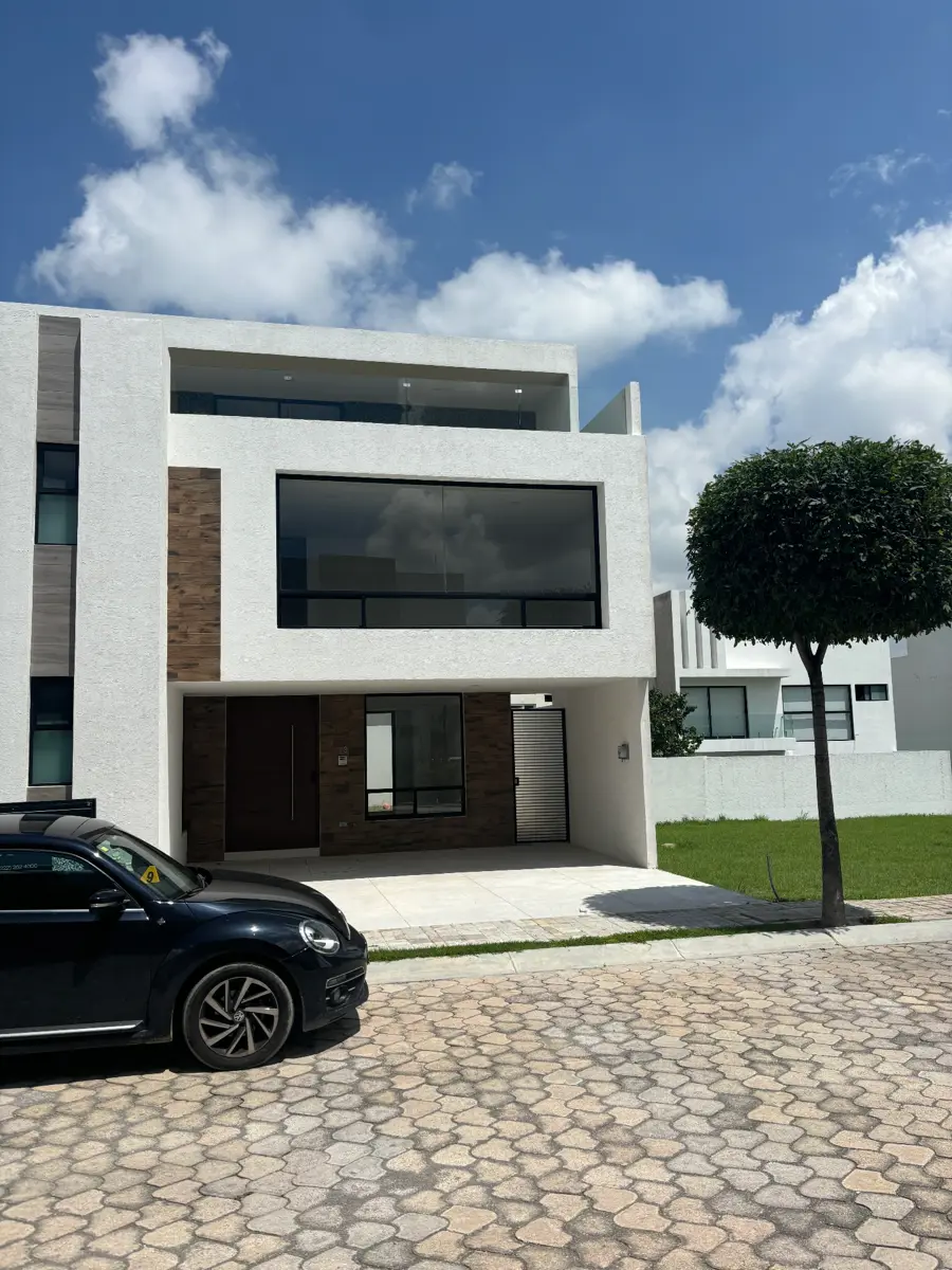 Casa en venta en Lomas de Angelópolis II, San Andrés Cholula — foto 1 de 14