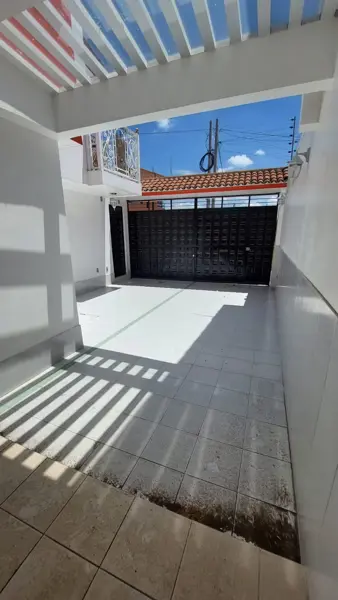 Casa en renta en Lomas de la Carcaña, San Pedro Cholula — foto 2 de 23