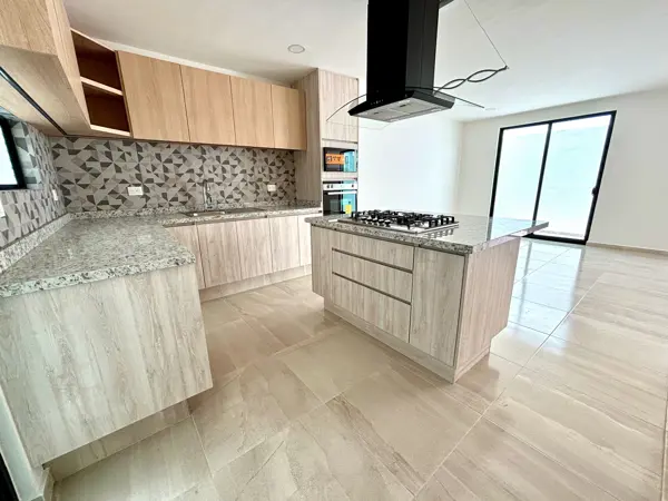 Casa en venta en Santa Maria Coronango, Coronango — foto 2 de 26