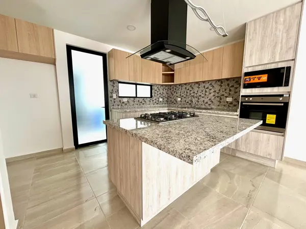 Casa en venta en Santa Maria Coronango, Coronango — foto 3 de 26