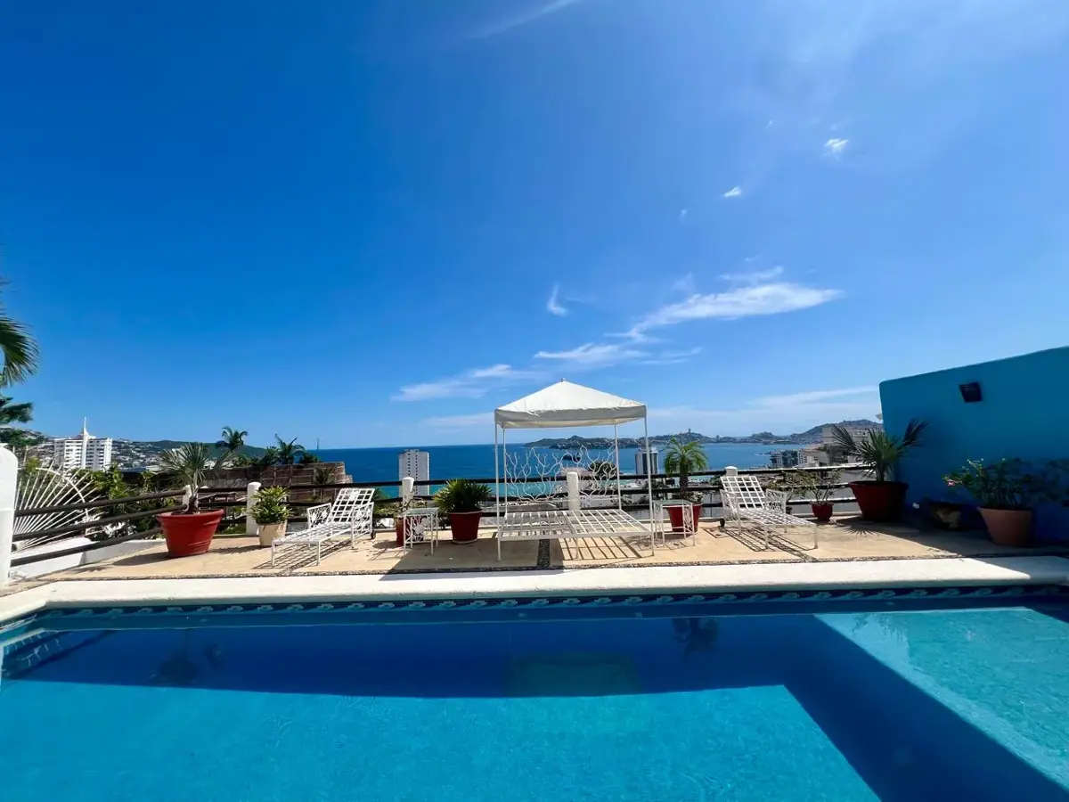 Casa en venta en Condesa, Acapulco de Juárez — foto 1 de 23