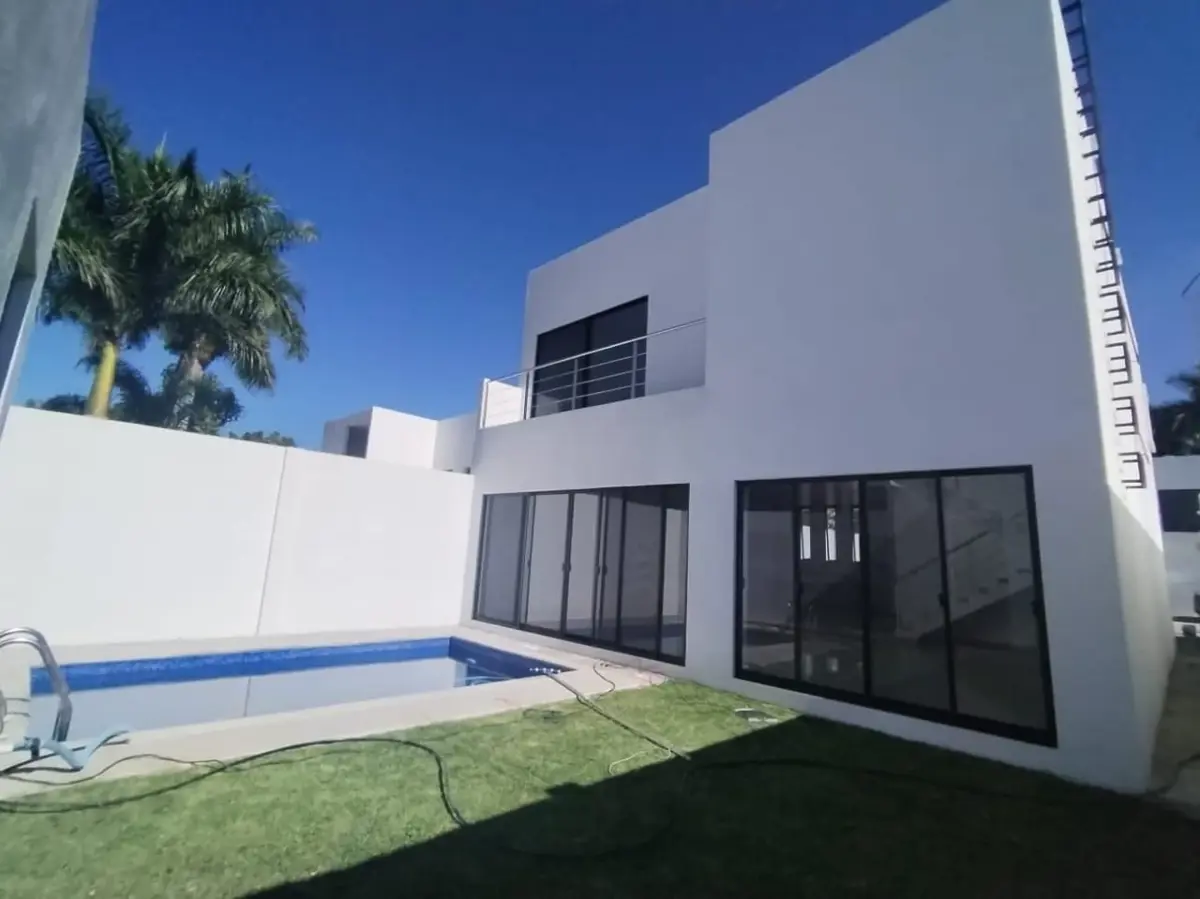 Casa en venta en Internado Palmira, Cuernavaca — foto 1 de 23
