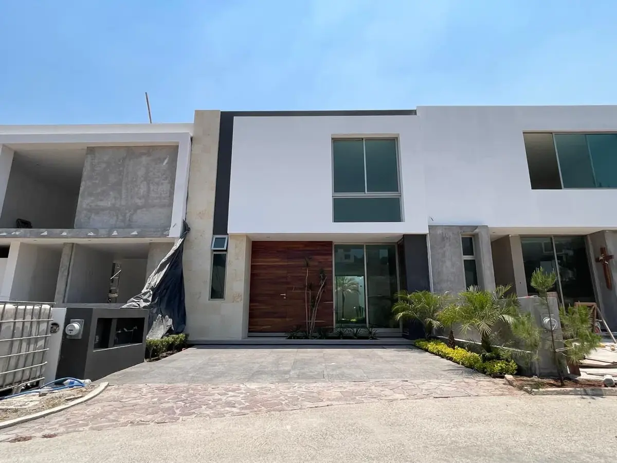 Casa en venta en Montaña Monarca I, Morelia — foto 1 de 26