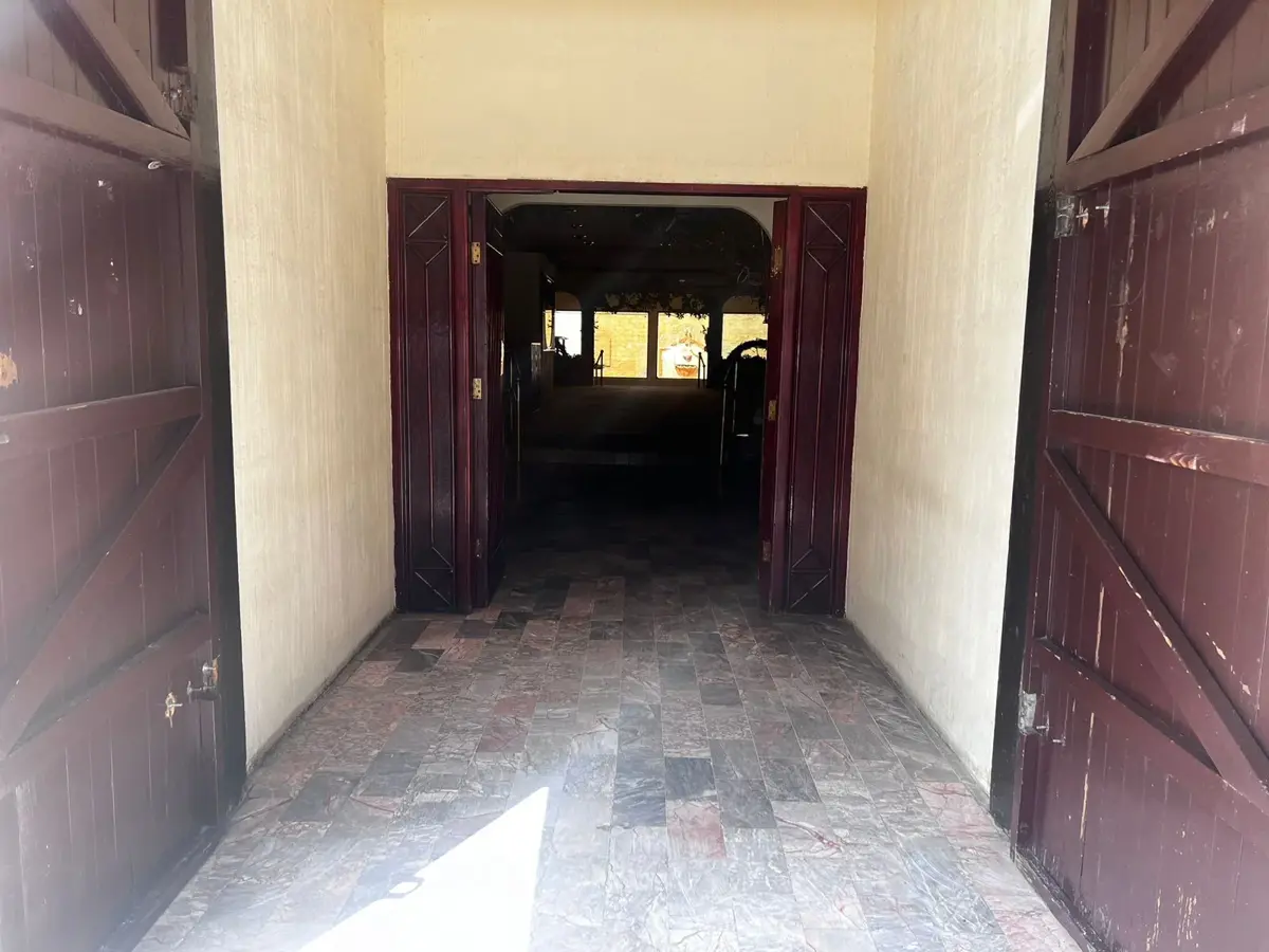 Edificio en venta en Centro, Nogales — foto 1 de 24