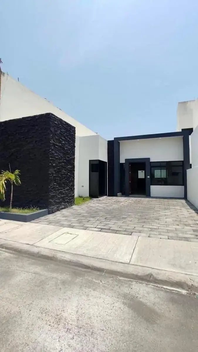 Casa en renta en Lomas de la Rioja, Alvarado — foto 1 de 12