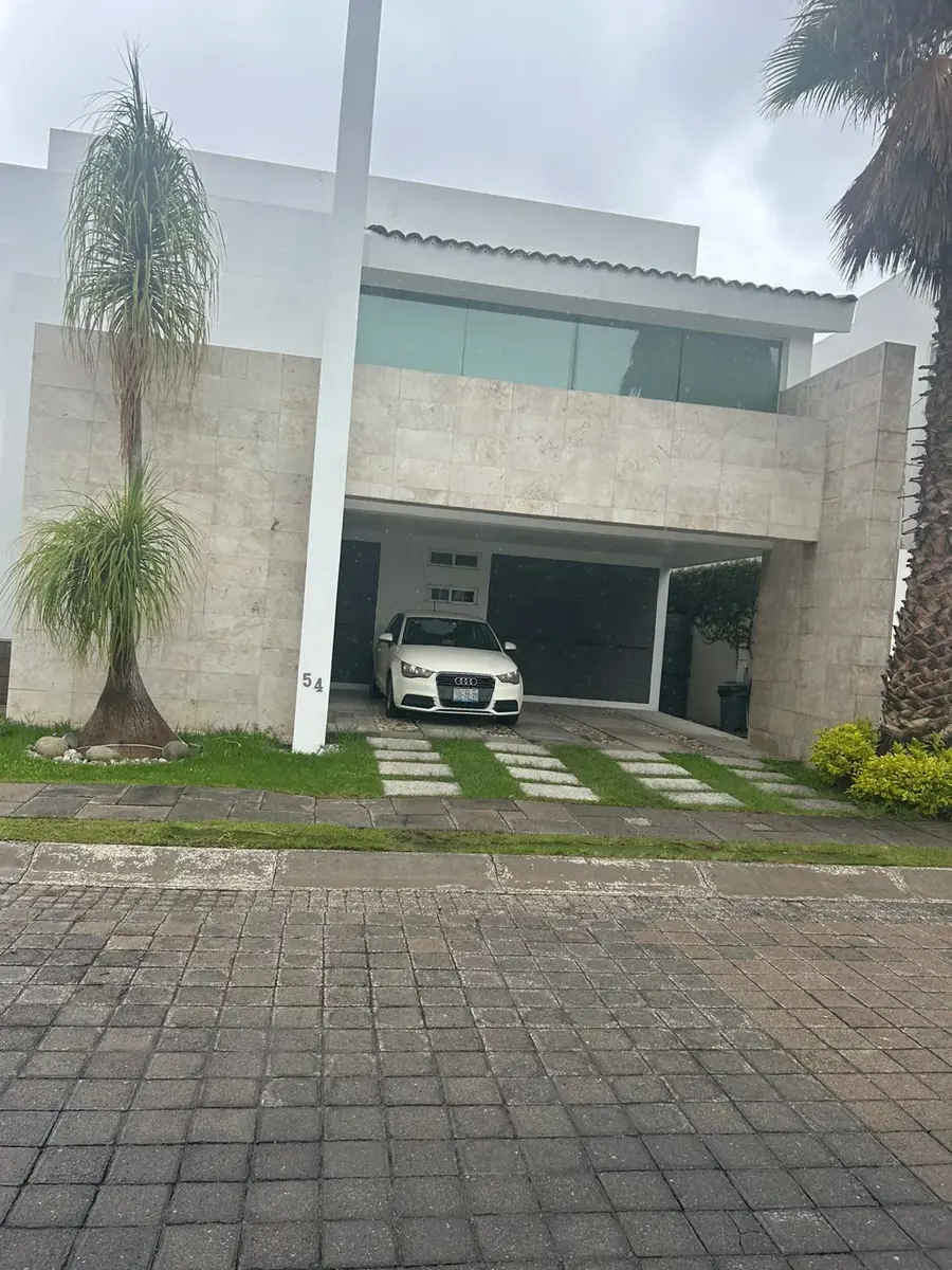Casa en renta en Rincón de los Reyes, San Andrés Cholula — foto 1 de 11