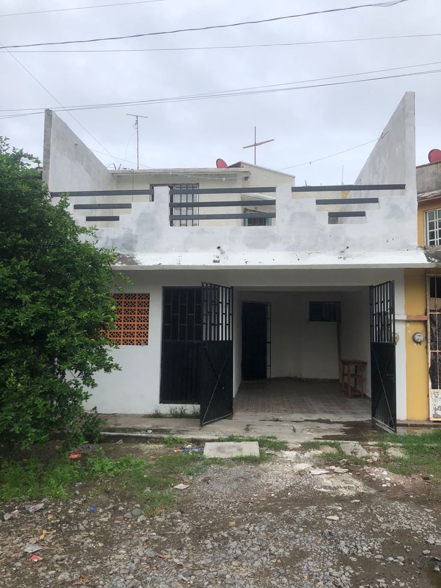Casa en venta en Joyas de Mocambo (Granjas los Pinos), Boca del Río — foto 1 de 21