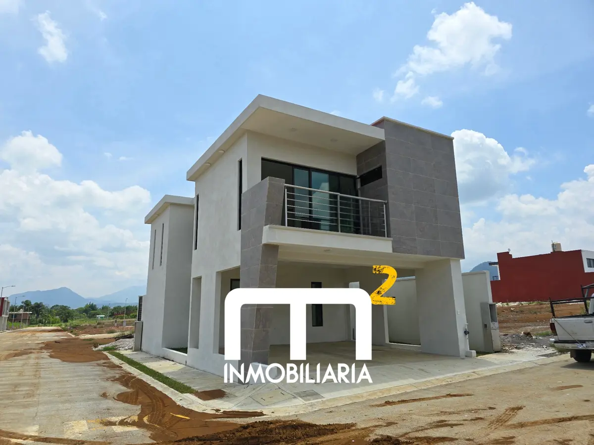 Casa en venta en Villas de las Ánimas, Fortín — foto 1 de 15