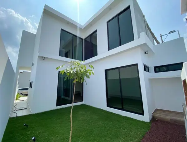 Casa en venta en Lomas de la Rioja, Alvarado — foto 2 de 9