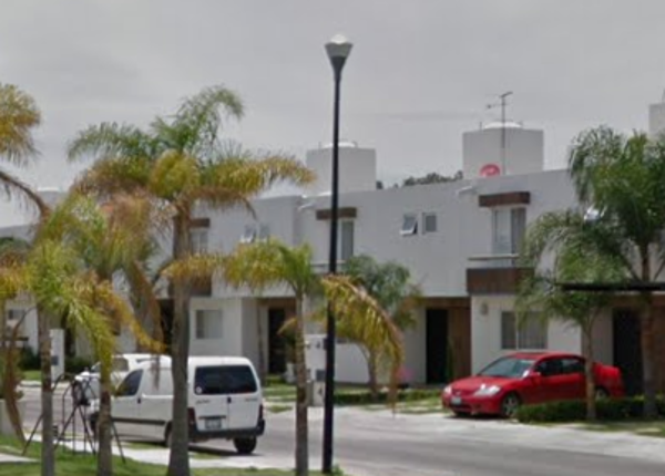 Casa en venta en Santuarios del Cerrito, Corregidora — foto 3 de 14