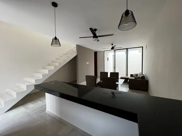 Casa en renta en Leandro Valle, Mérida — foto 3 de 15
