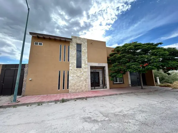 Casa en venta en Magisterio Iberoamericana, Torreón — foto 3 de 22