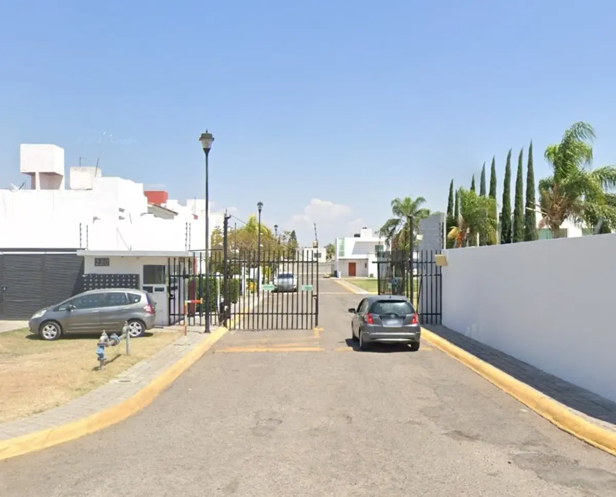 Casa en venta en Mediterráneo I, Corregidora — foto 1 de 2