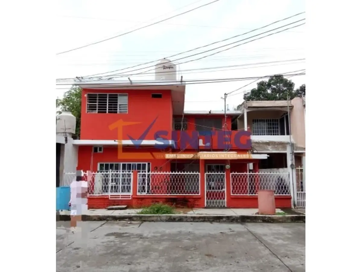 Casa en venta en Coatzintla Centro, Coatzintla — foto 1 de 10