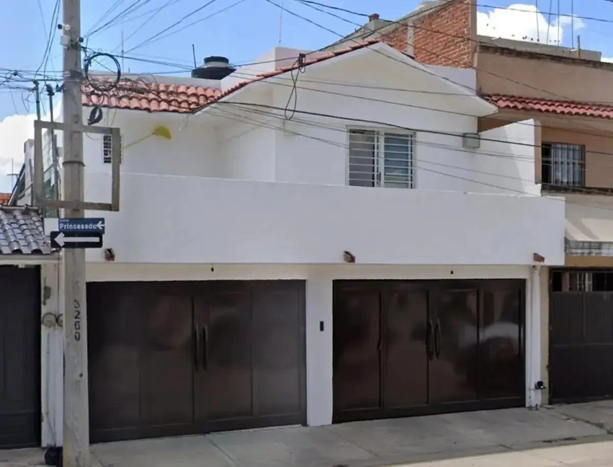 Casa en venta en Real Providencia, León — foto 1 de 5