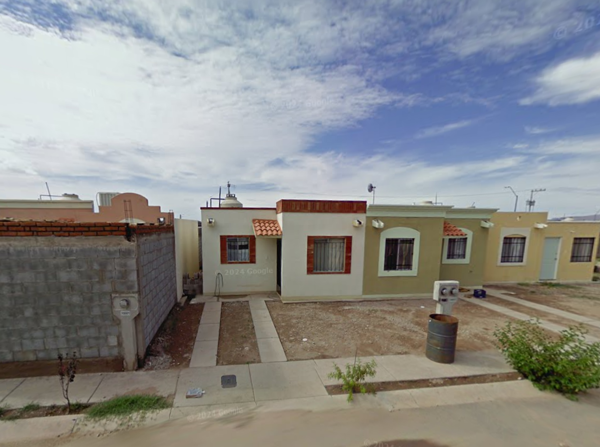 Casa en Jardines de Oriente, Chihuahua, Chihuahua