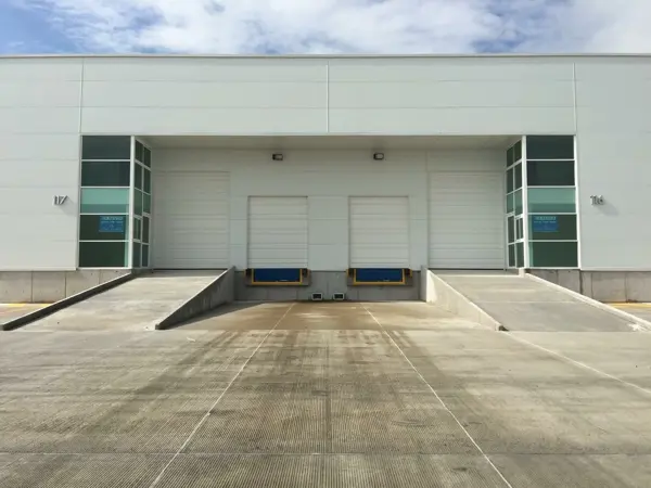 Bodega en venta en El Mirador, El Marqués — foto 2 de 2